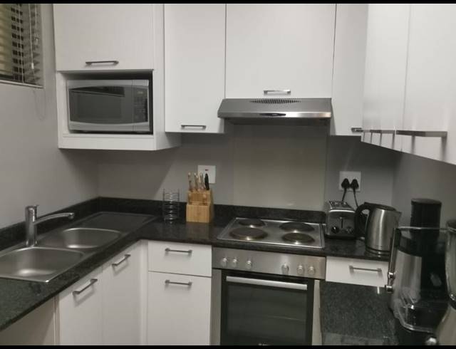 1 BEDROOM PROPERTY TO RENT IN UMHLANGA RIDGE